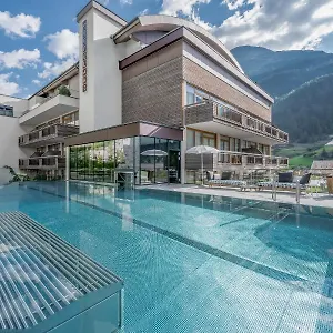 Отель Bergland Design- Und Wellnesshotel