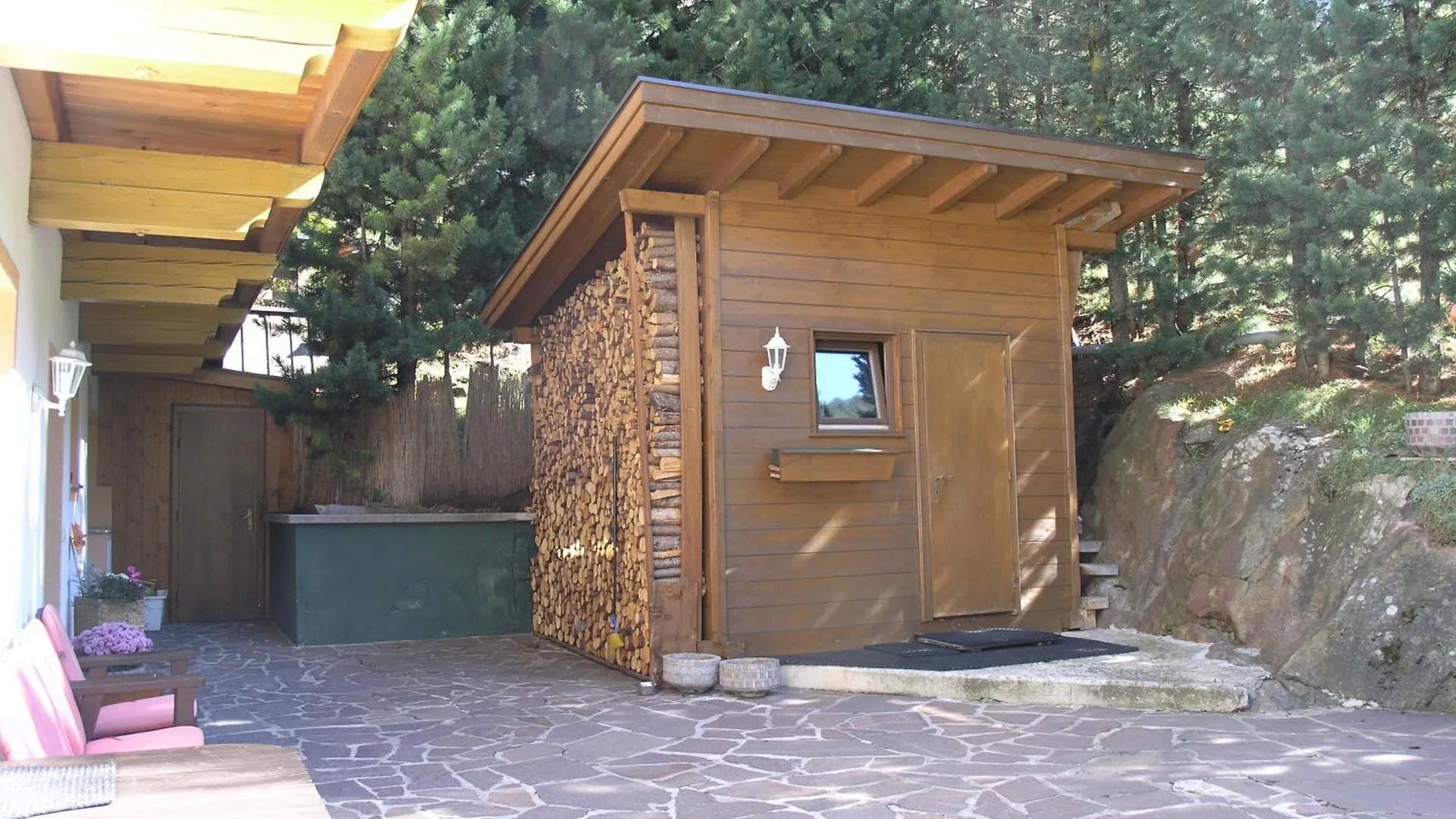 לינה וארוחת בוקר זולדן Haus Felsneck